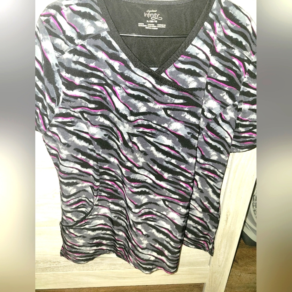 Extra large Cherokee Infinity Scrub Top